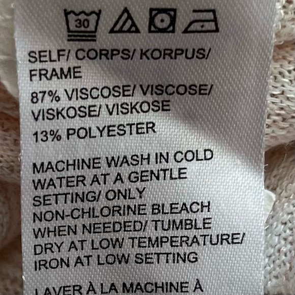 LORD & Taylor Short Sleeve Top With Tassels Size Medium - Picture 6 of 6